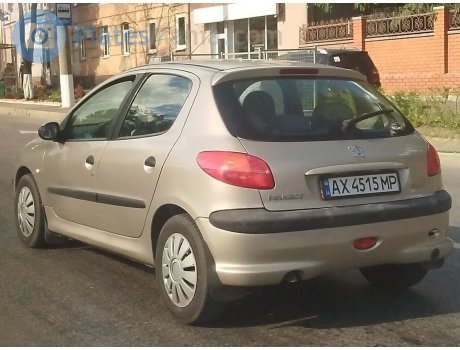 PEUGEOT 206