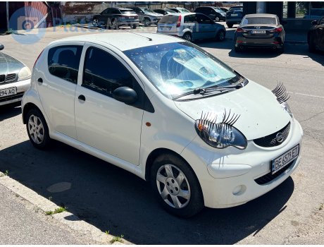 BYD F-0