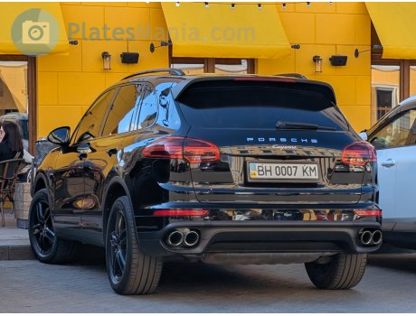 PORSCHE CAYENNE