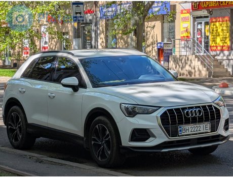 AUDI Q3