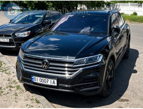 VOLKSWAGEN TOUAREG