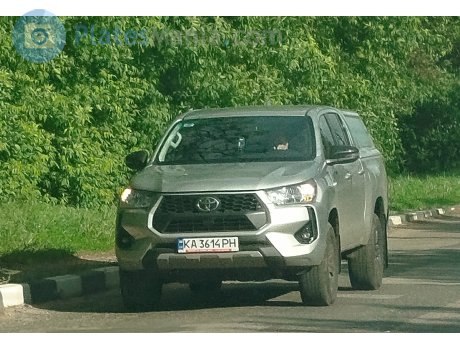 TOYOTA HILUX