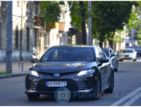 TOYOTA CAMRY